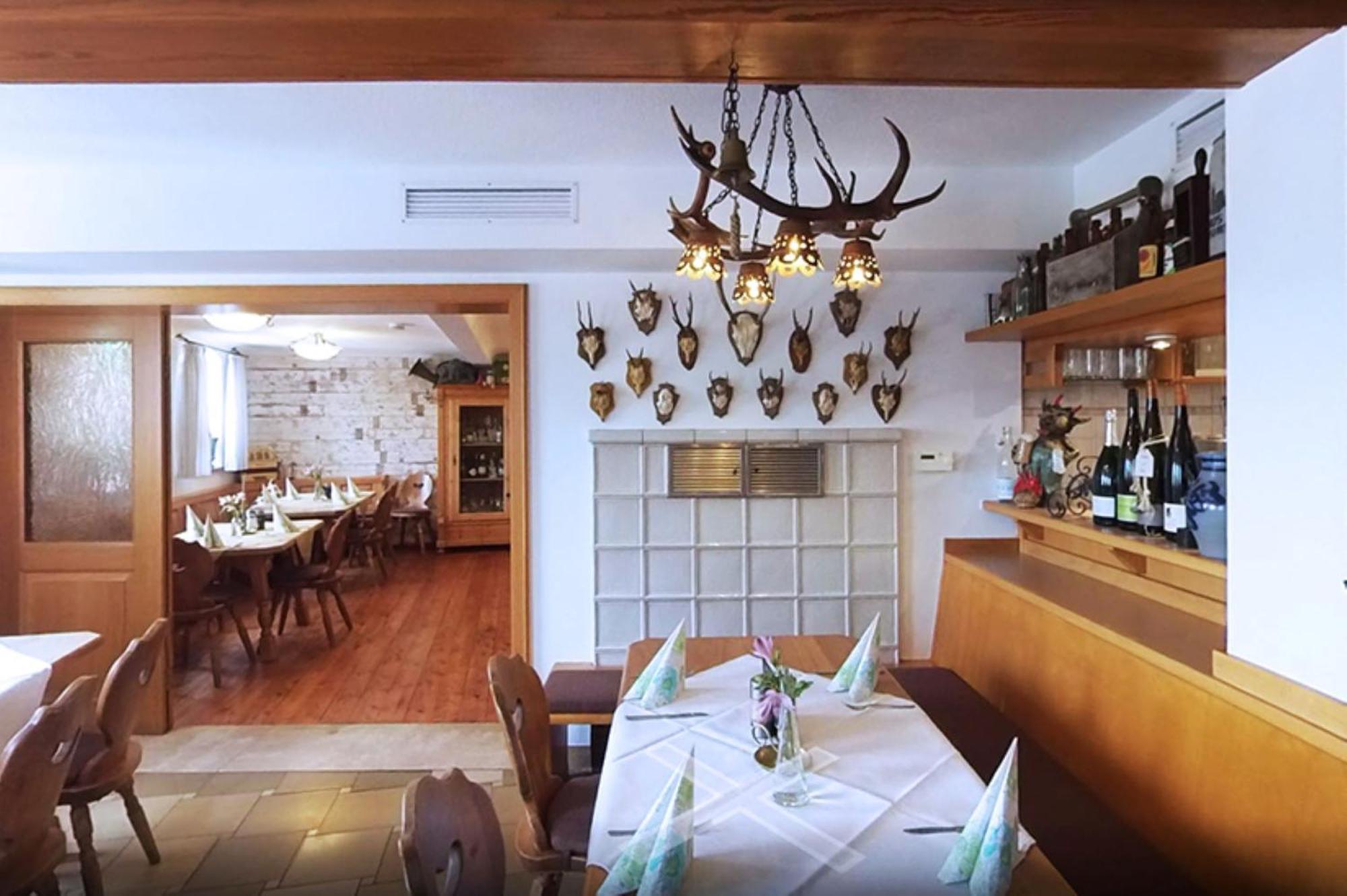 Gasthof Zum Schiff Obereisenheim 外观 照片